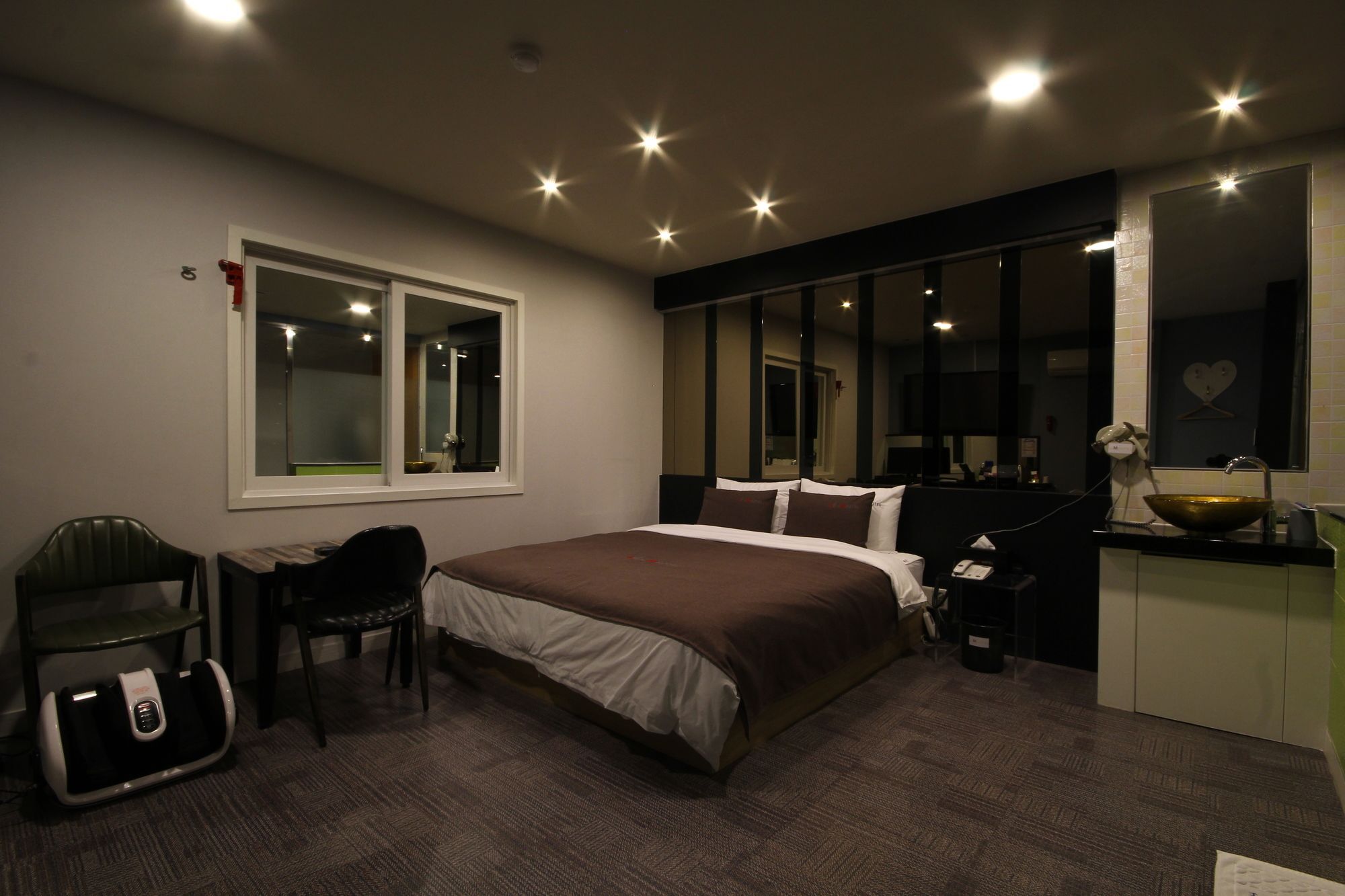 The M Hotel Пусан Екстериор снимка